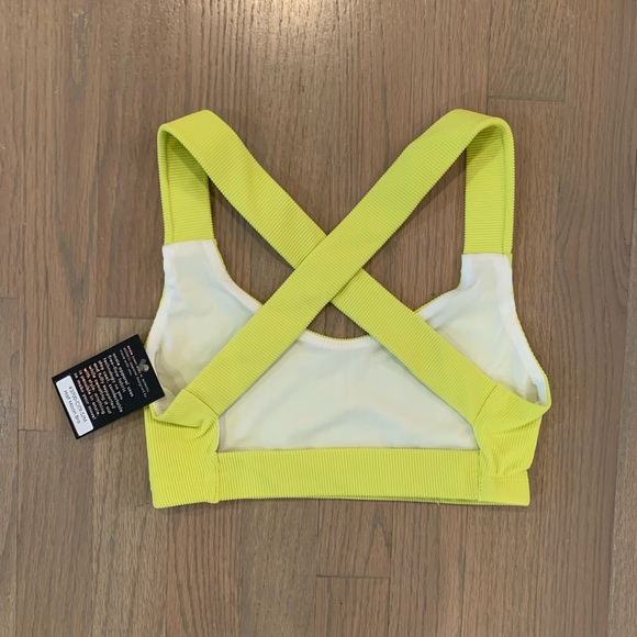 Onzie NWT Half Moon Bra - Picture 2 of 10